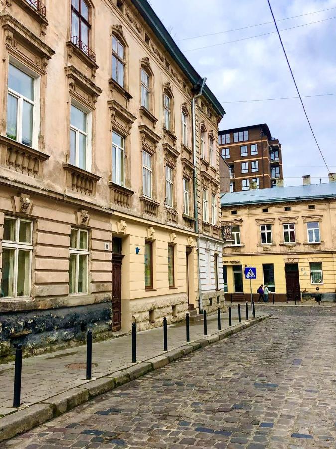 Romantic Apartments - Near Opera House 11/7 Lviv Dış mekan fotoğraf